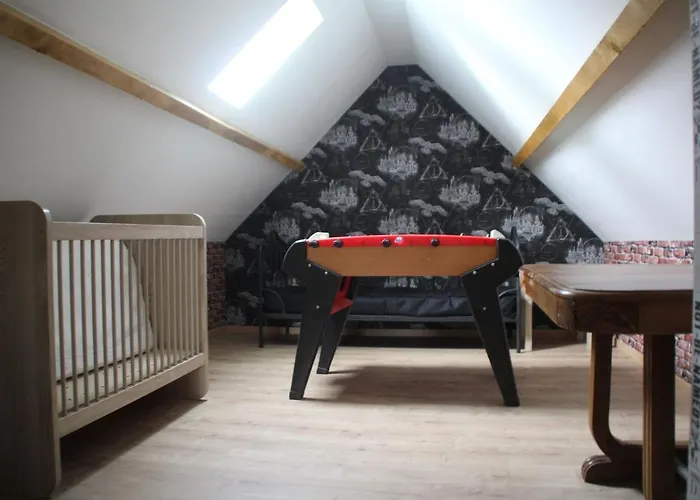 Le Corbeau Holiday home Girondelle