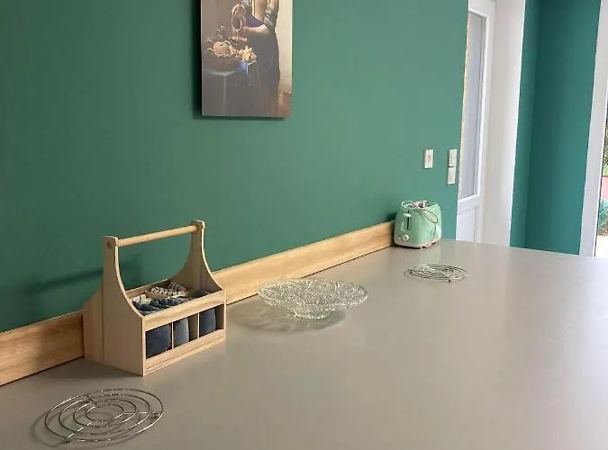 Le Corbeau Girondelle