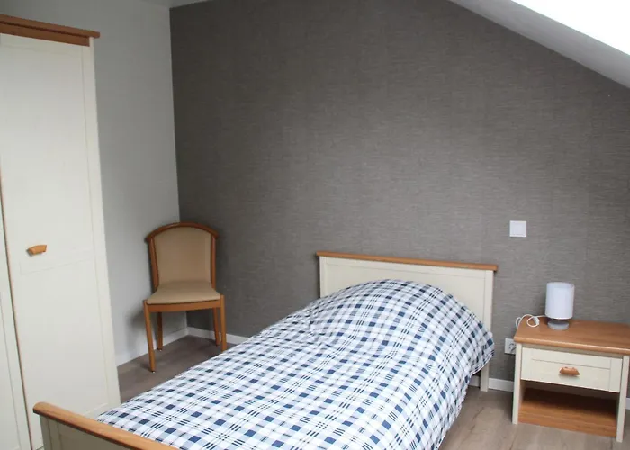 Le Corbeau Holiday home Girondelle